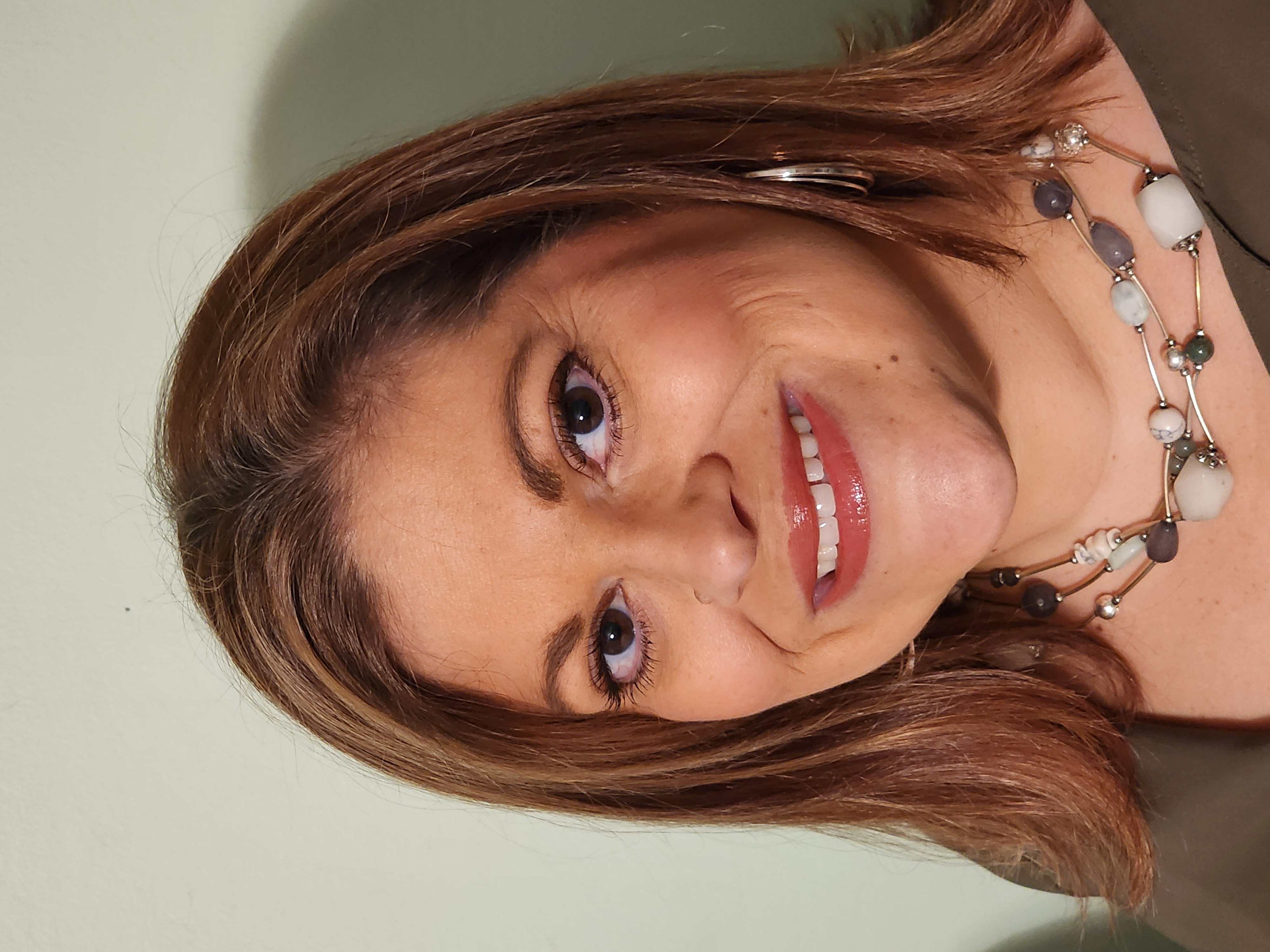 Loni Fazio (Grossklaus)